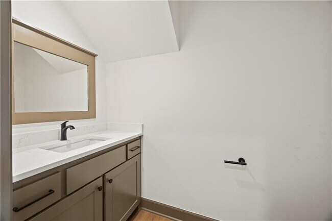 Photo - 1241 Mammoth St