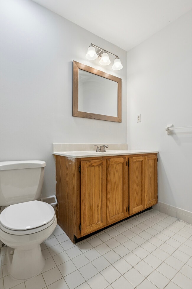 Photo - 166 Longford Rd