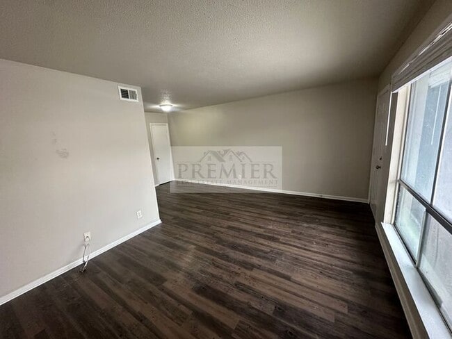 Photo - 6017 Barton Ave