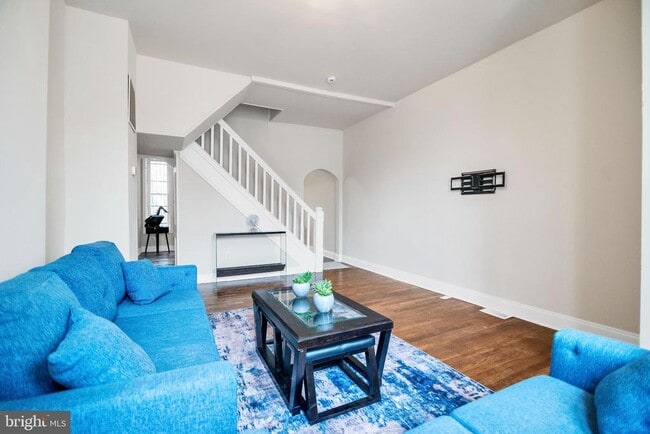 Photo - 2214 Wilkens Ave