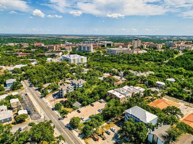 Photo - 1011 N LBJ Dr Unit 101A