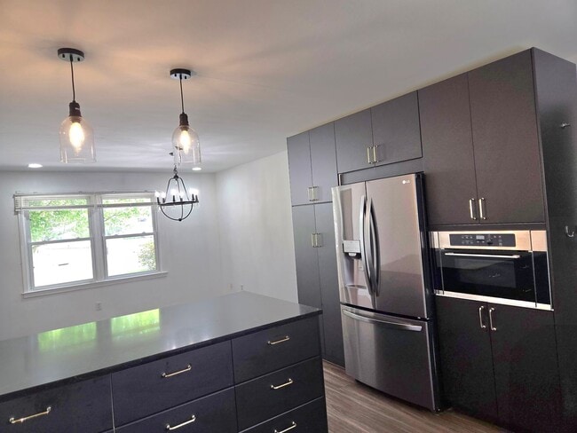 Photo - Spacious Five Bedroom