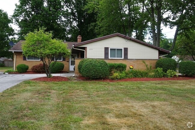 Building Photo - 6293 Meldon Dr Rental