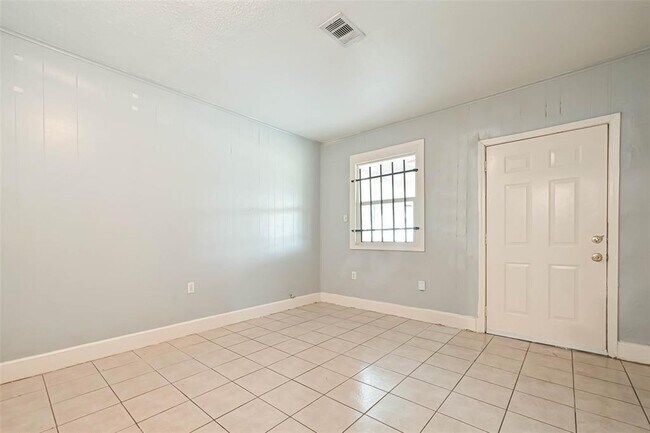 Photo - 4026 Knoxville St