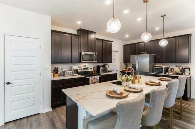 Photo - 1133 Aronia Ln