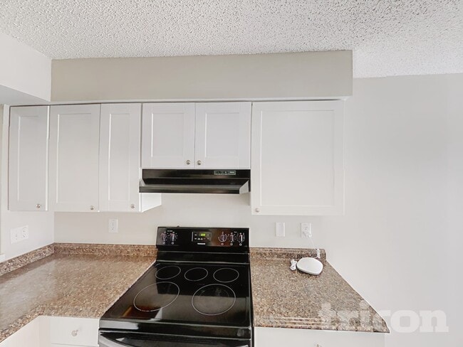 Photo - 4432 Country Hills Blvd