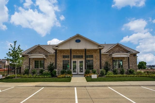 Building Photo - 935 Ponds Edge Ln