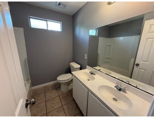Building Photo - 16939 Watering Oaks Ln