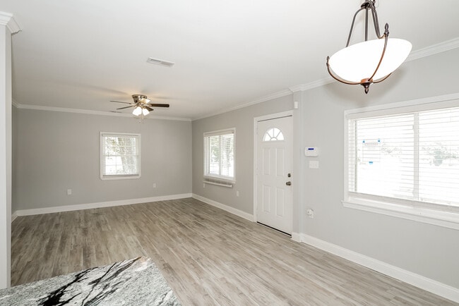 Photo - 603 Linwood Rd