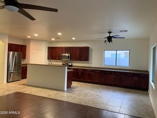 Photo - 16770 W Magnolia St