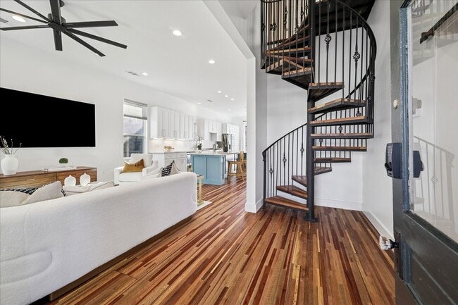 Photo - 415 Arlington St