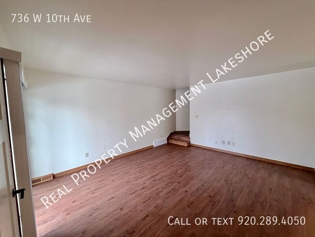 Photo - 736 W 10th Ave