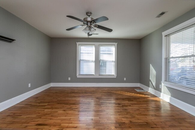 Photo - Close to everything downtown!