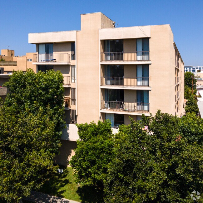Park Lane Apartments