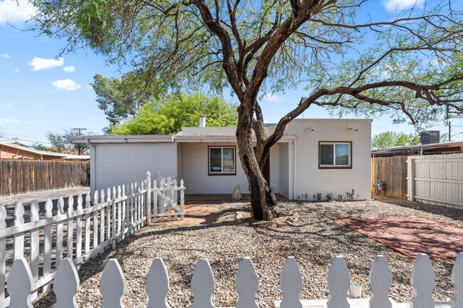 Charming central home - Charming central home
