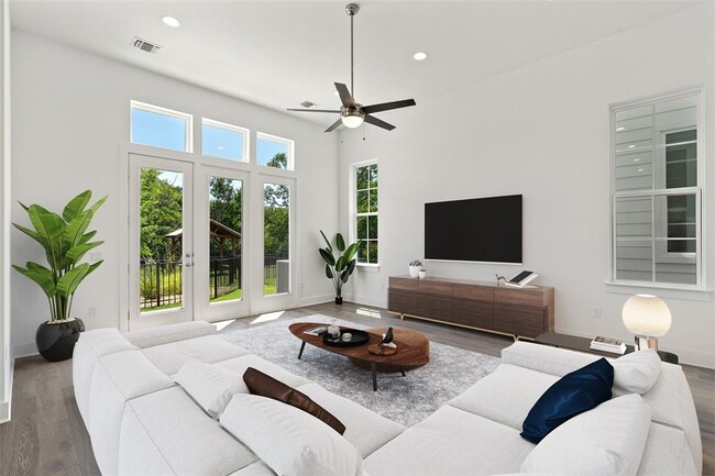 Photo - 4503 Grassland Dr