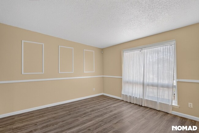 Photo - 2045 Solano Dr