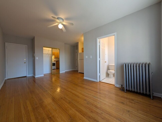 Photo - 910 W Dakin St Unit 914-315