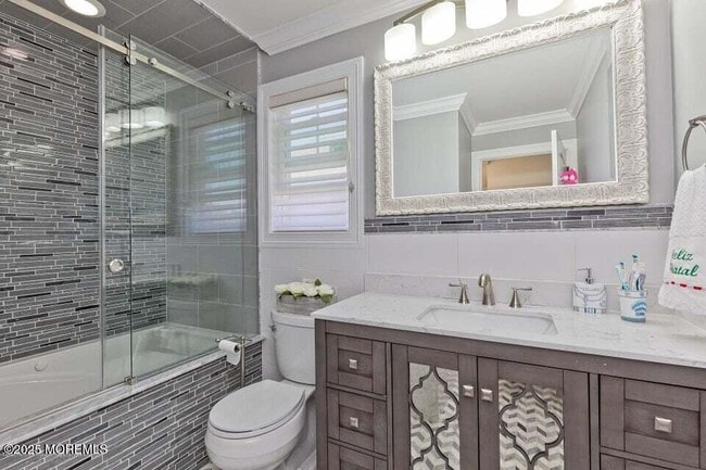 Photo - 136 Lippincott Ave