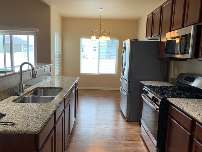 Photo - Ranch home with main floor master, 4 bed 3 bath Ranch home in Frederick