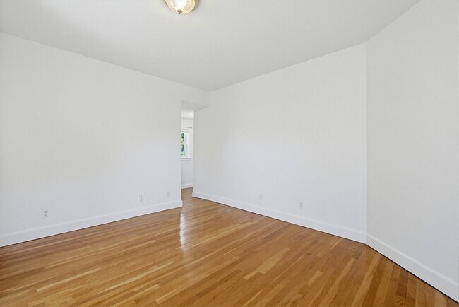 Photo - 267 Cherry St