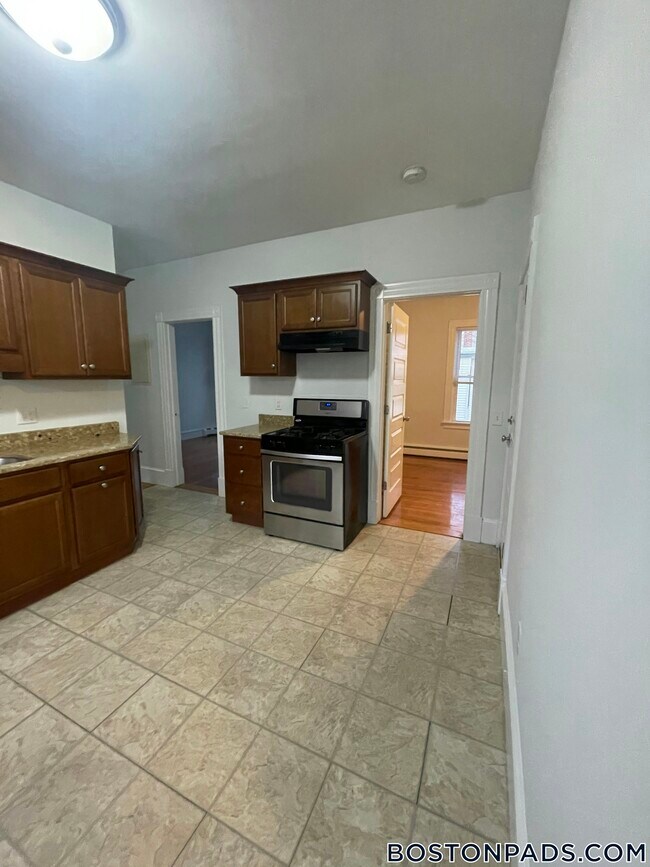 Photo - 15 Romsey St Unit 3