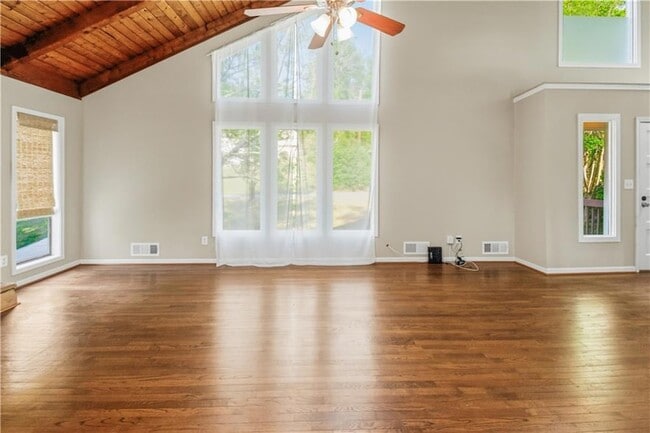 Photo - 3950 Lookout Point Dr