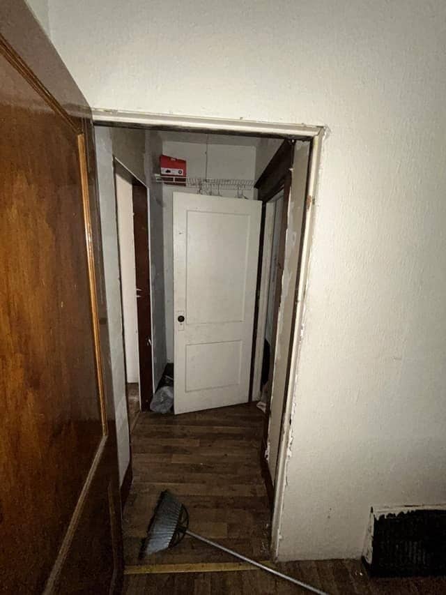 Photo - 5617 Warren Ave