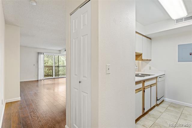 Photo - 6435 S Dayton St Unit 302