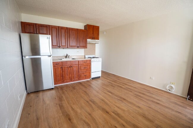 Photo - 2122 Lime St Unidad 705