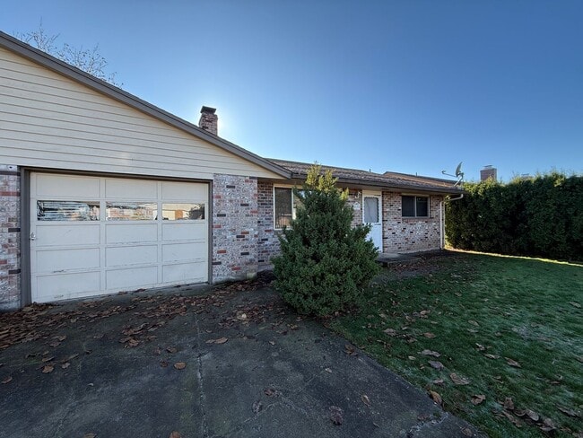 Photo - 2 bedroom 1 bath duplex -Evergreen High School