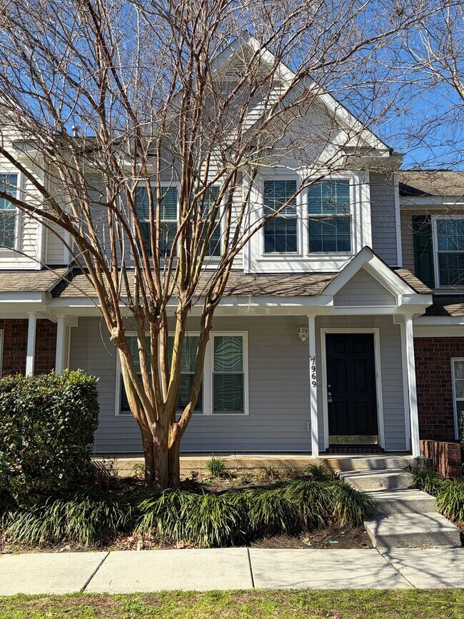 Photo - Charming Townhouse