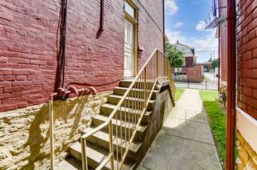 Photo - 852 Lincoln Ave Unidad B