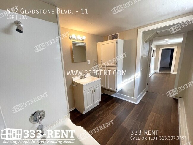 Photo - 532 Gladstone Blvd Unit 11