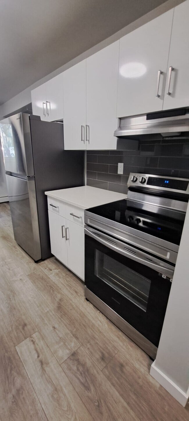 Photo - 9923-181 81 Ave NW Unit 101