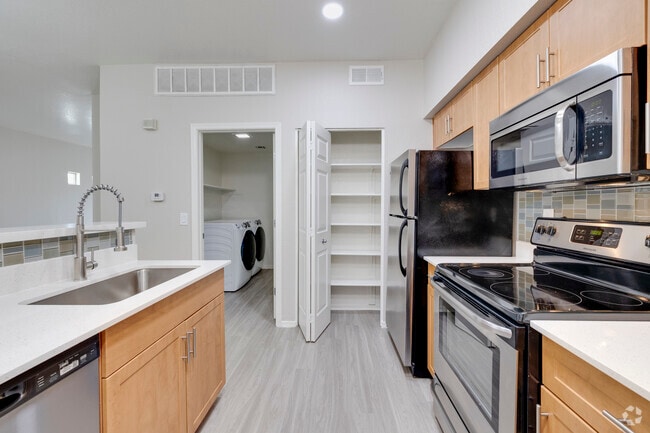 2BR, 2BA - 1,200SF - Kitchen & Laundry