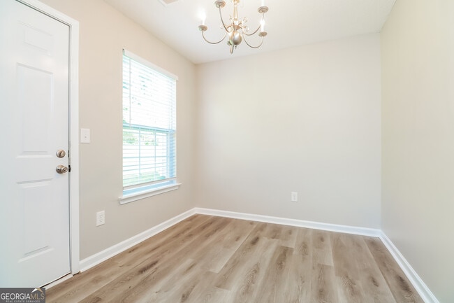 Photo - 192 Lossie Ln