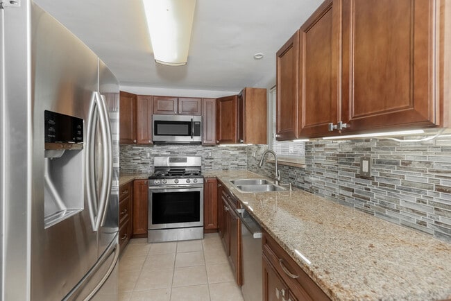 3899 Timberline Dr