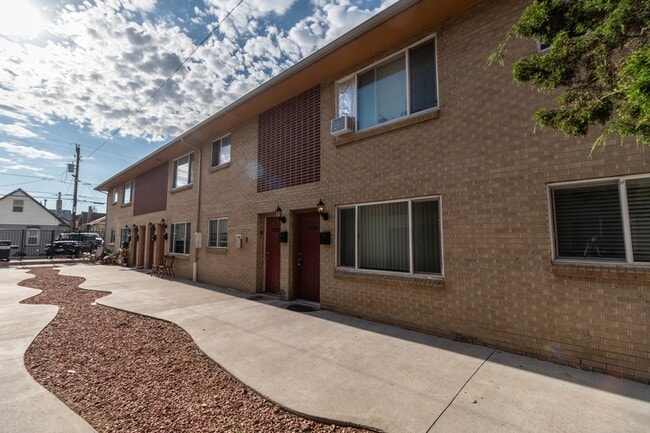 Photo - 3340 High St