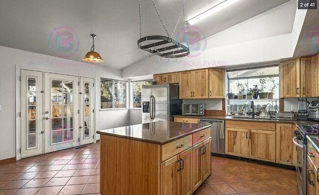 Spacious 4-Bedroom Home in Rosewood Lakes with Resort-Style Community Amenities