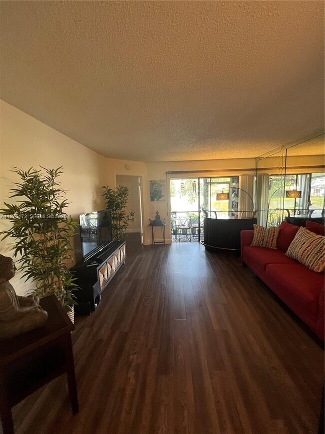 Photo - 5533 Courtyard Dr Unidad 5533