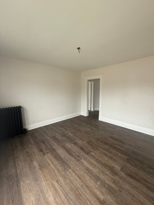 Photo - 809 Main St Unit 3 - Floor 2