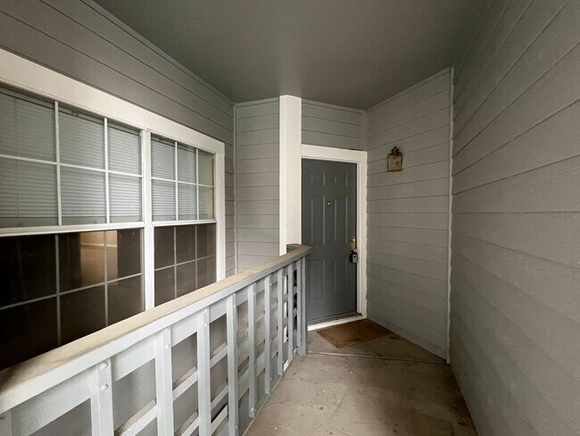 Photo - Spacious 2 Bed 1.5 Bath Townhome in Boulde...