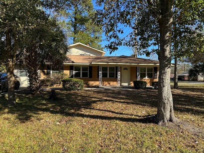 Photo - 1902 Champion St