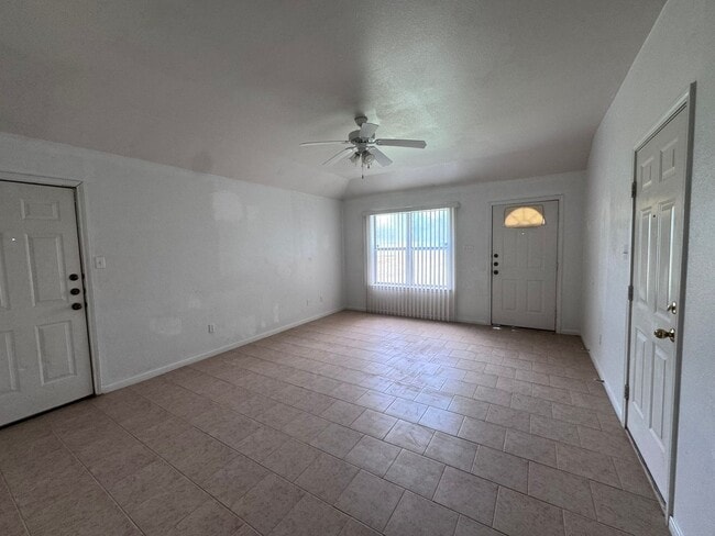 Photo - 1430 Shoshoni Trail Unit Apt B