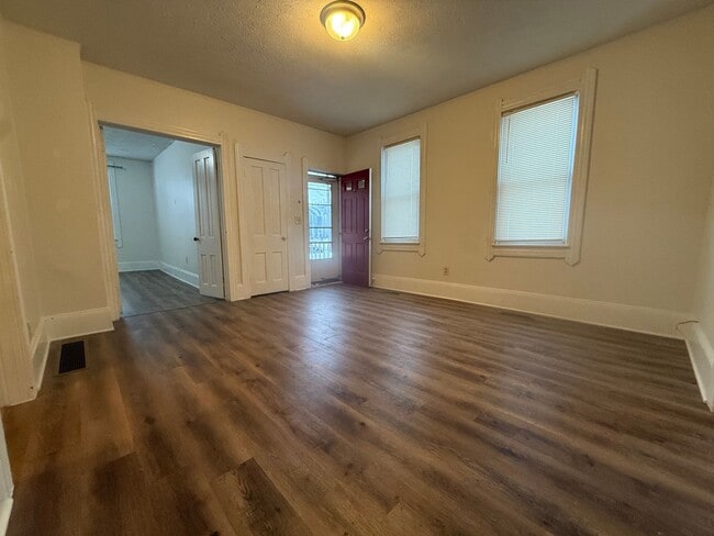 Photo - 2482 W 10th St Unidad Lower