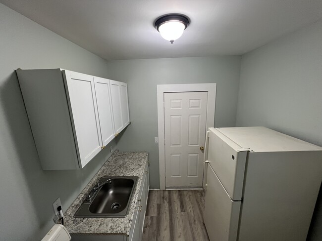 Photo - 1943 W Bethune St Unit 4