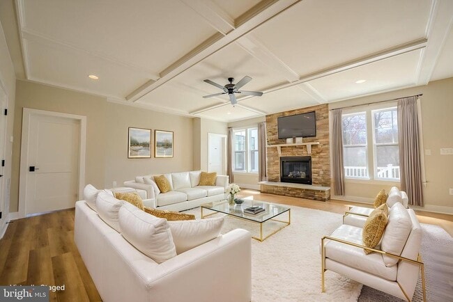 Photo - 2424 Carey Ln