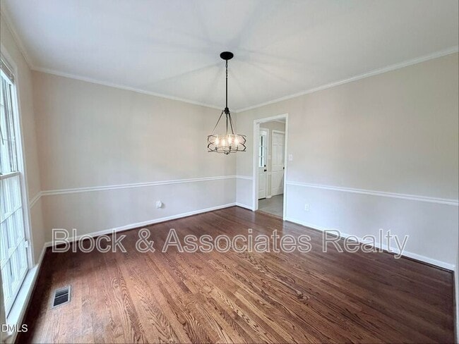 Photo - 200 Coachman Dr