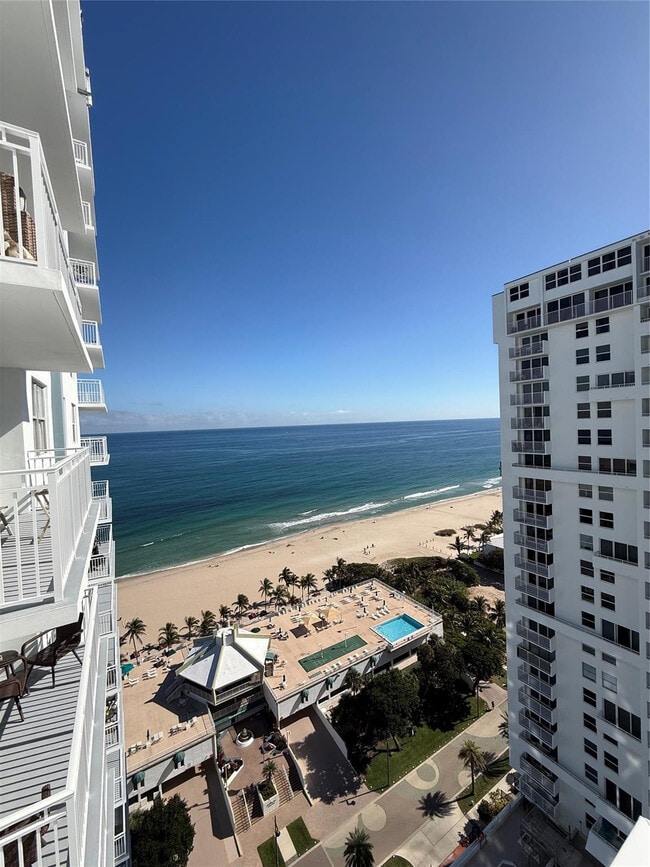 Photo - 101 Briny Ave Unidad 2406